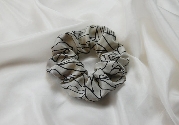 Scrunchie - Lines - Mahla Clothing
